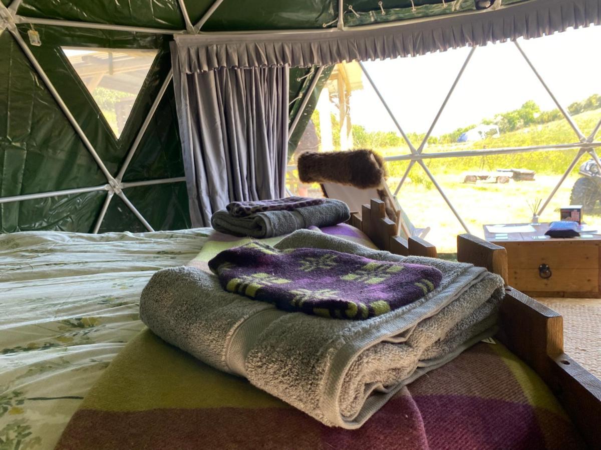 Geodesic Dome Glamping Hotel Ланидлойс Екстериор снимка